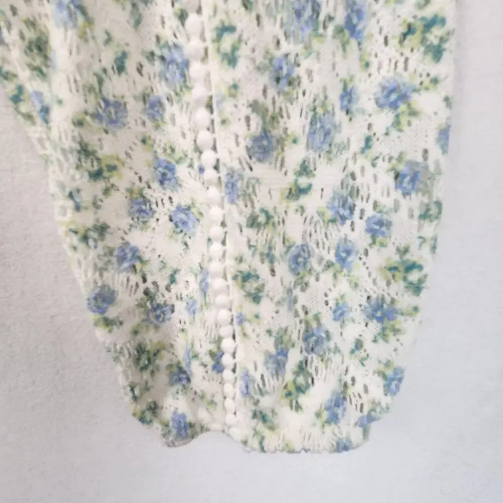 House of Harlow 1960 Floral Crop Blouse Womens M Blue Ruffle Cottagecore EUC - Picture 6 of 16